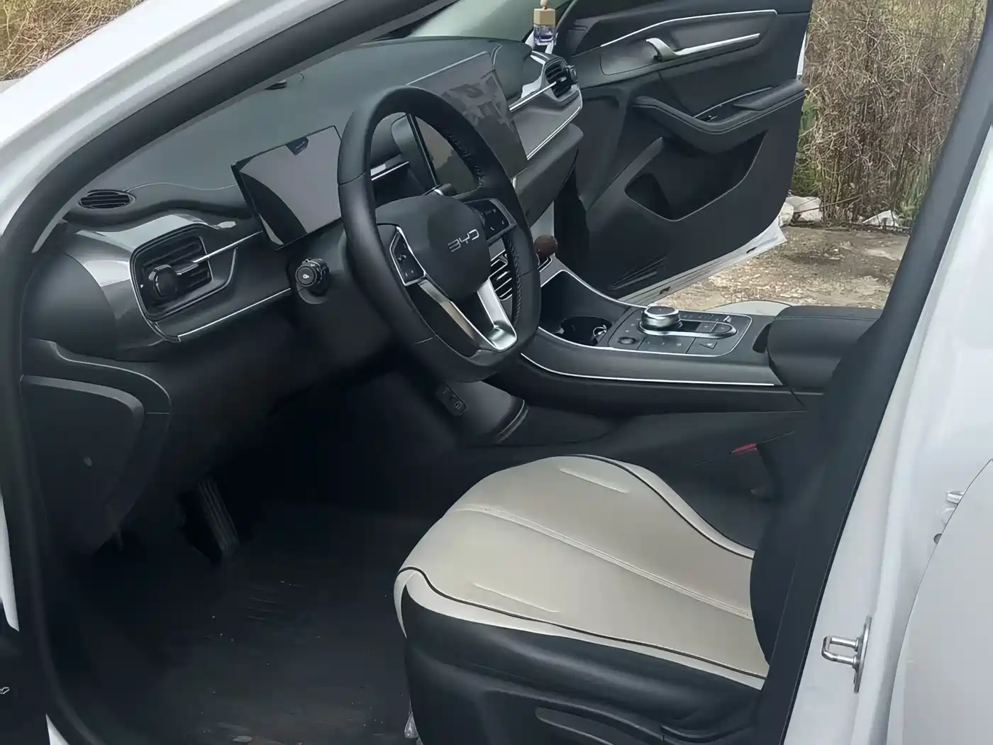 BYD Destroyer 05 2024 DM-i 55KM Pilot Glory Edition фото 4
