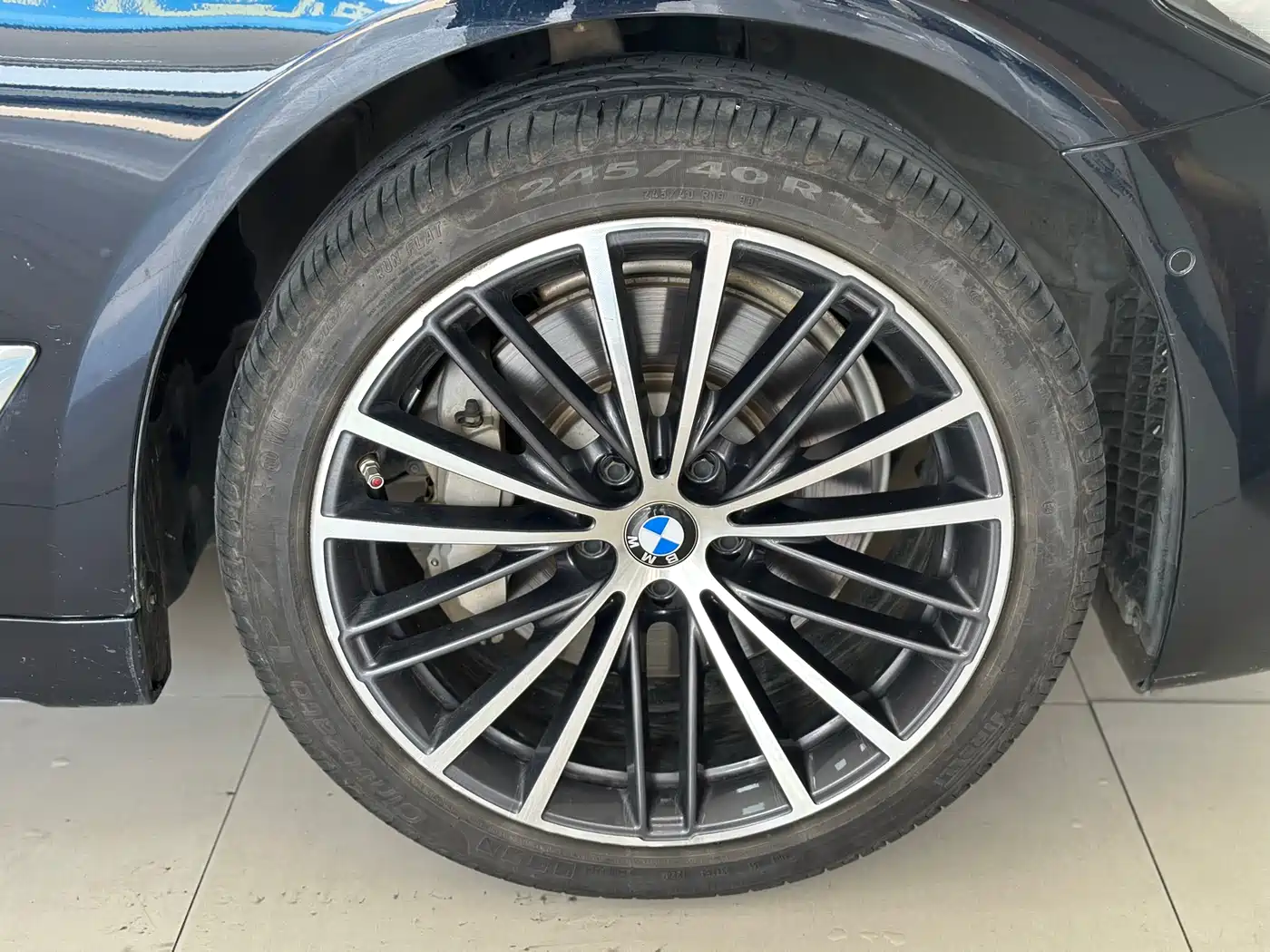 BMW 5 Series 2021 530Li Leading M Sport Package фото 21
