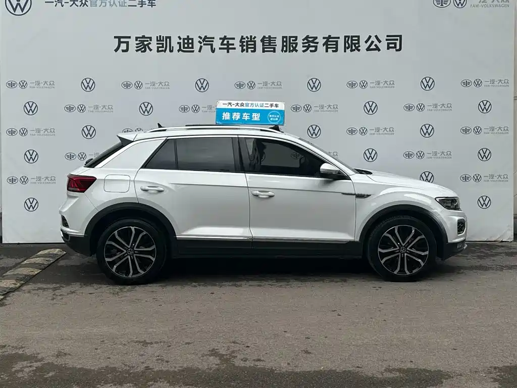 Volkswagen T-ROC 2020 280TSI DSG 2WD Comfort фото 3