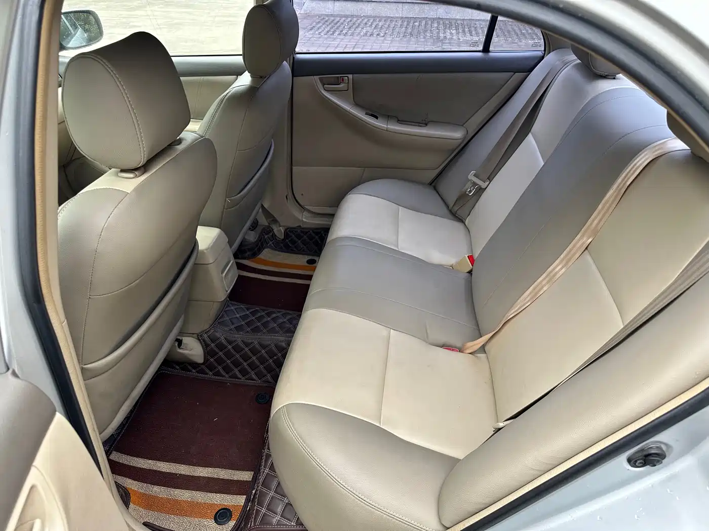 Toyota Corolla 2011 1.6L Automatic Classic Edition фото 24