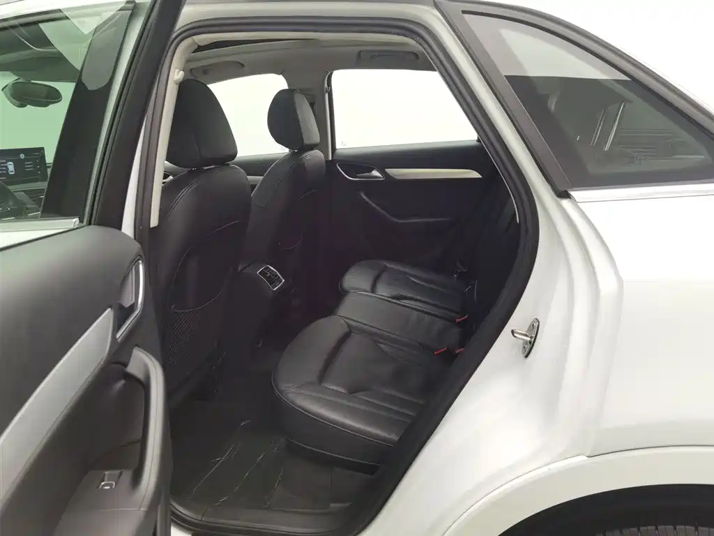 Audi Q3 2015 30 TFSI Comfort фото 15