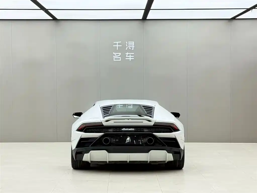 Lamborghini Huracán 2020 Huracán EVO RWD фото 15