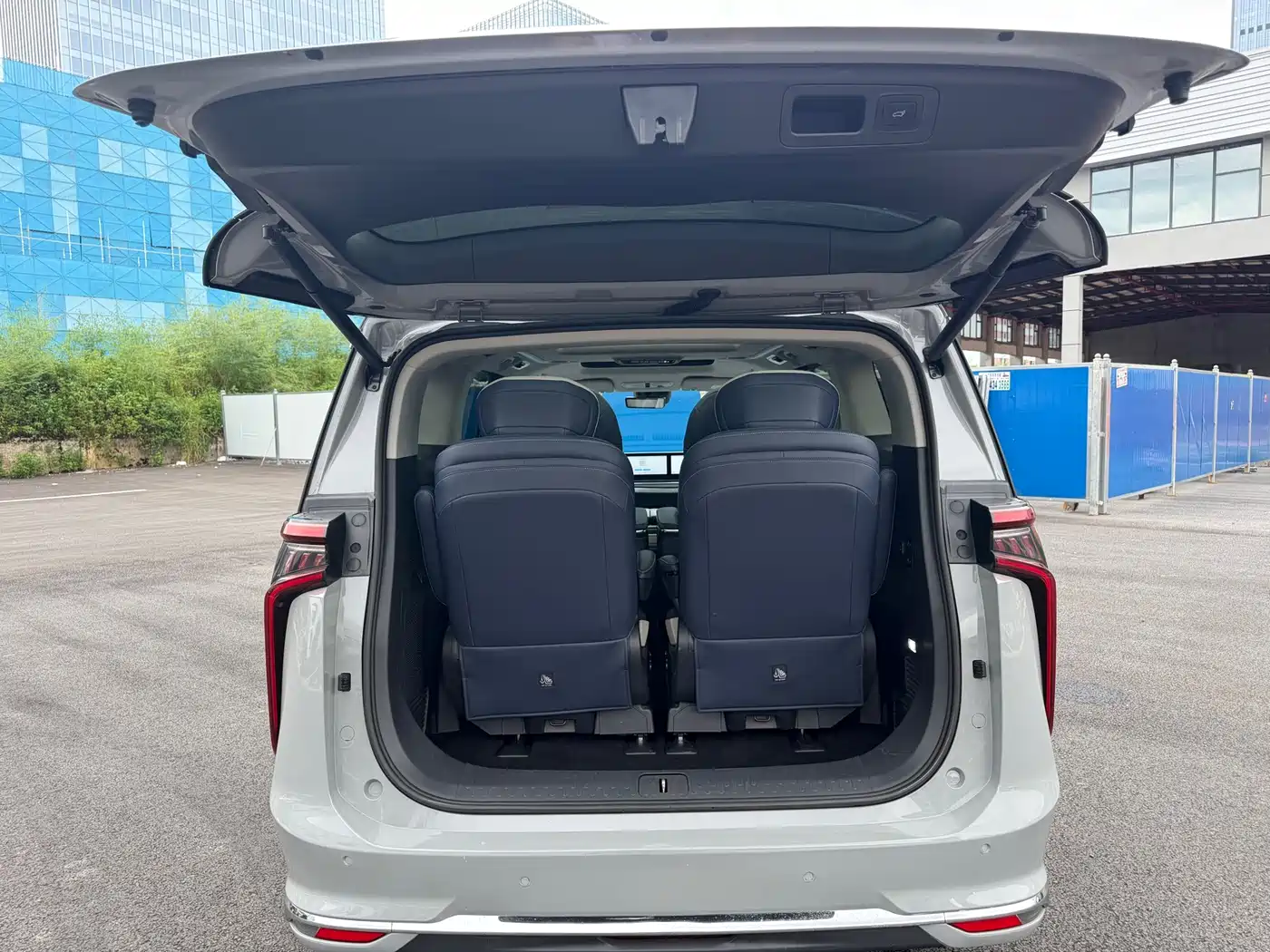 Maxus Maxus G90 2023 2022 2.0T Interstellar Six-Seater