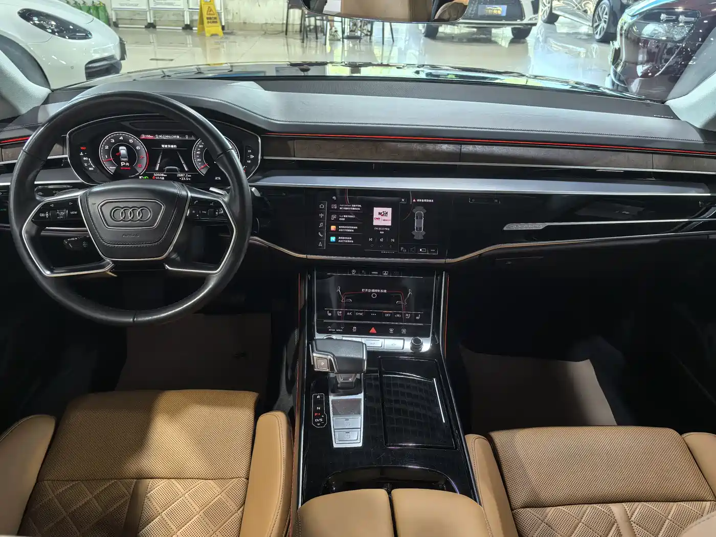 AUDI A8