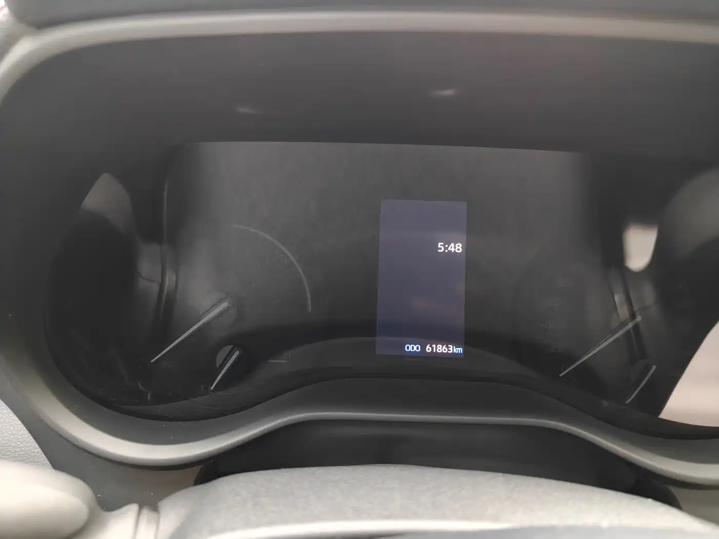 Toyota Sienna 2023 2.5L Hybrid Premium Edition фото 16