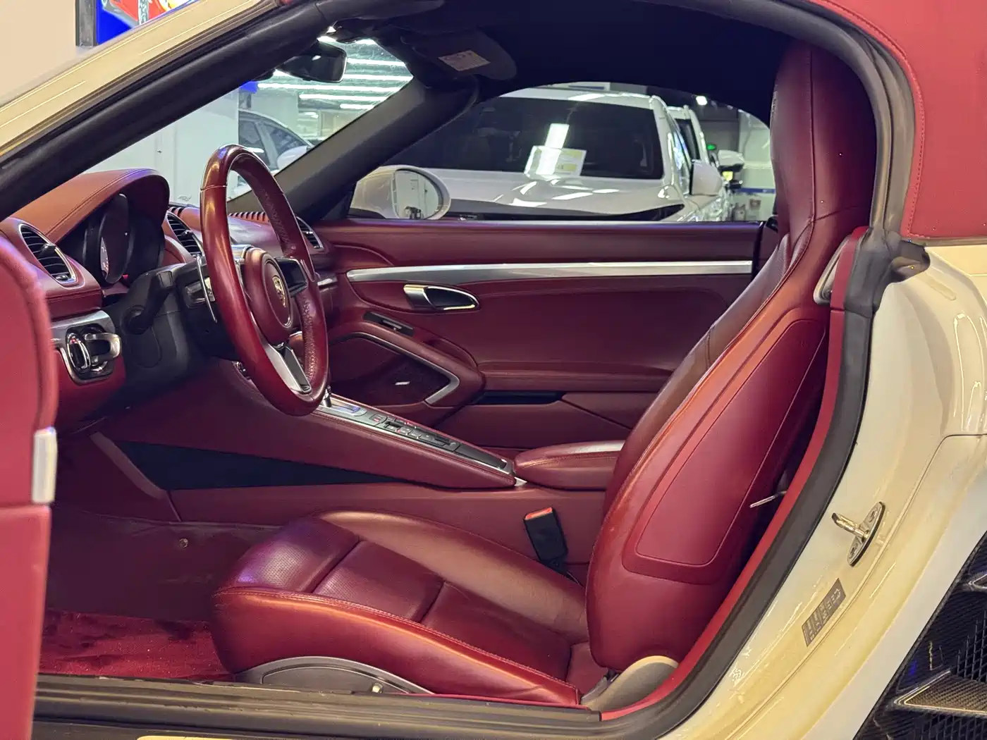 Porsche 718 2018 Boxster 2.0T фото 8