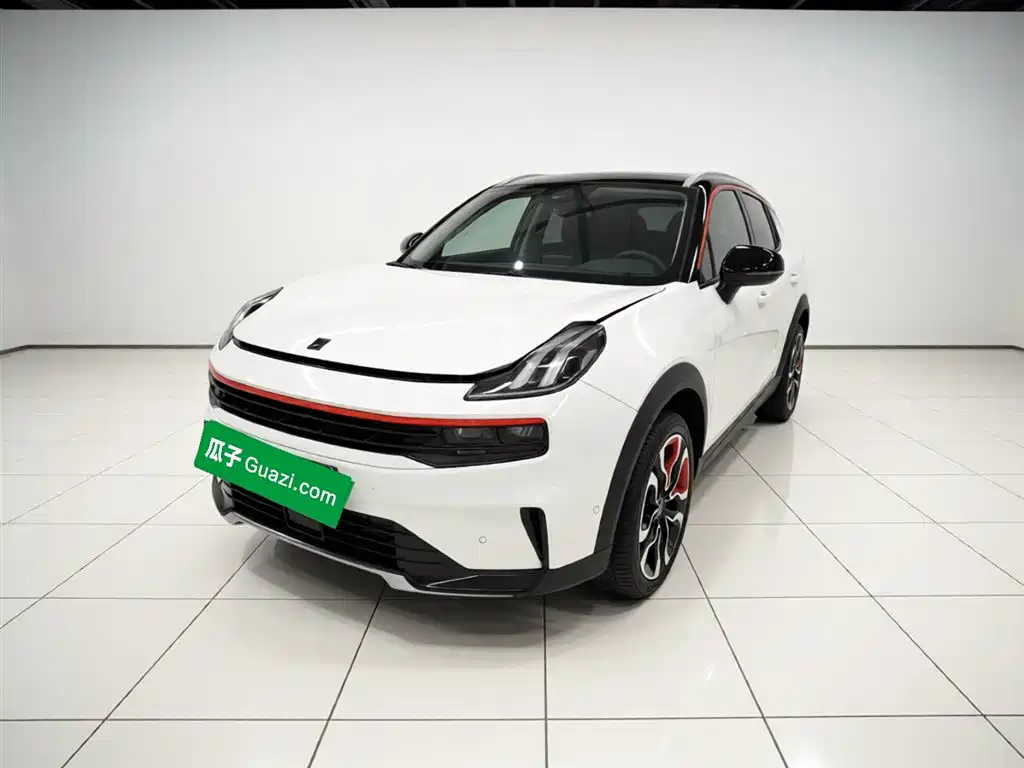 Lynk & Co 06 2020 1.5T Halo фото 2