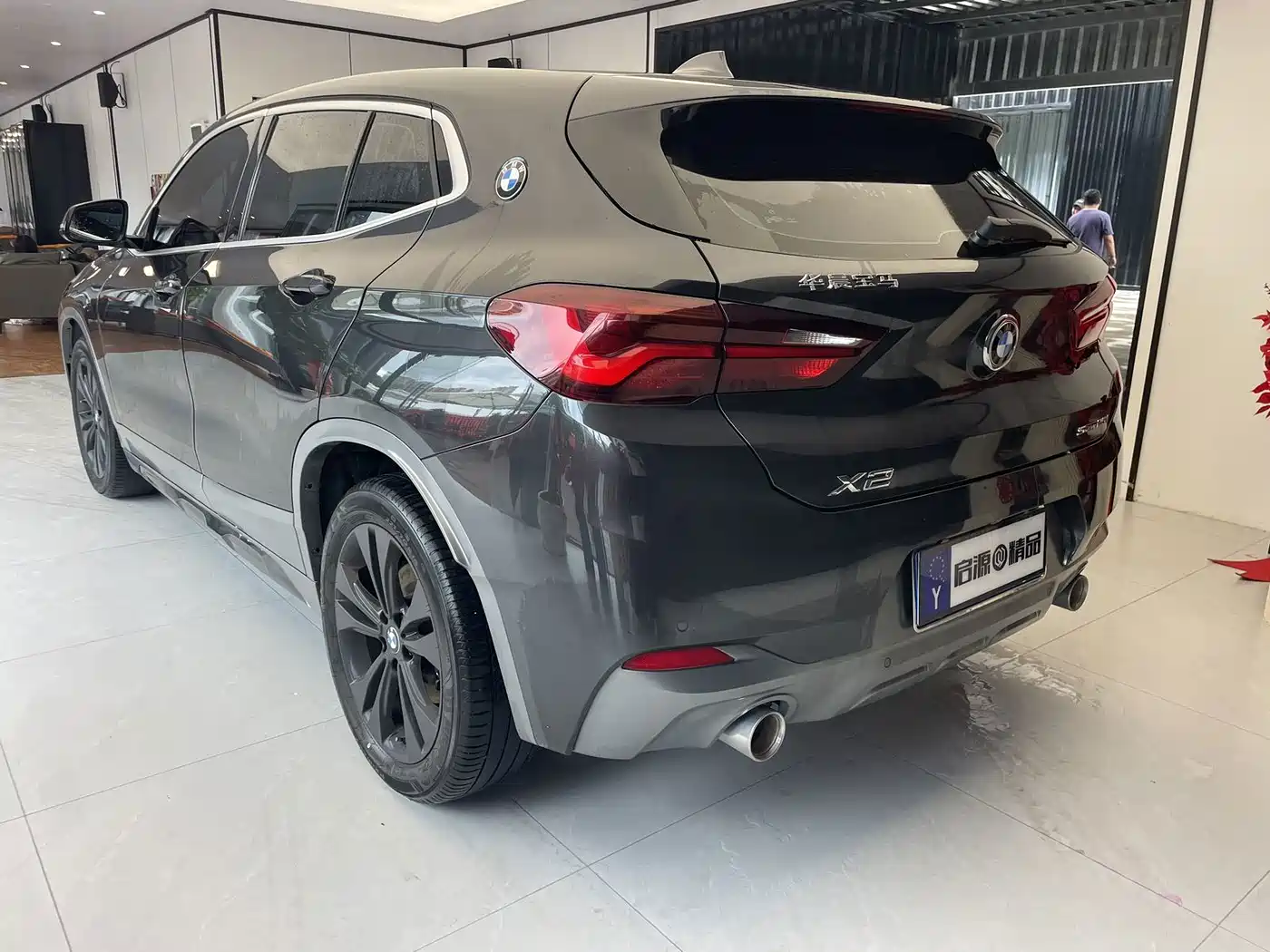 Фото 16 - BMW X2