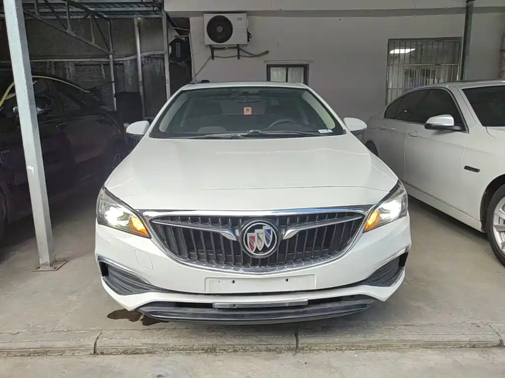 Фото 3 - Buick Verano