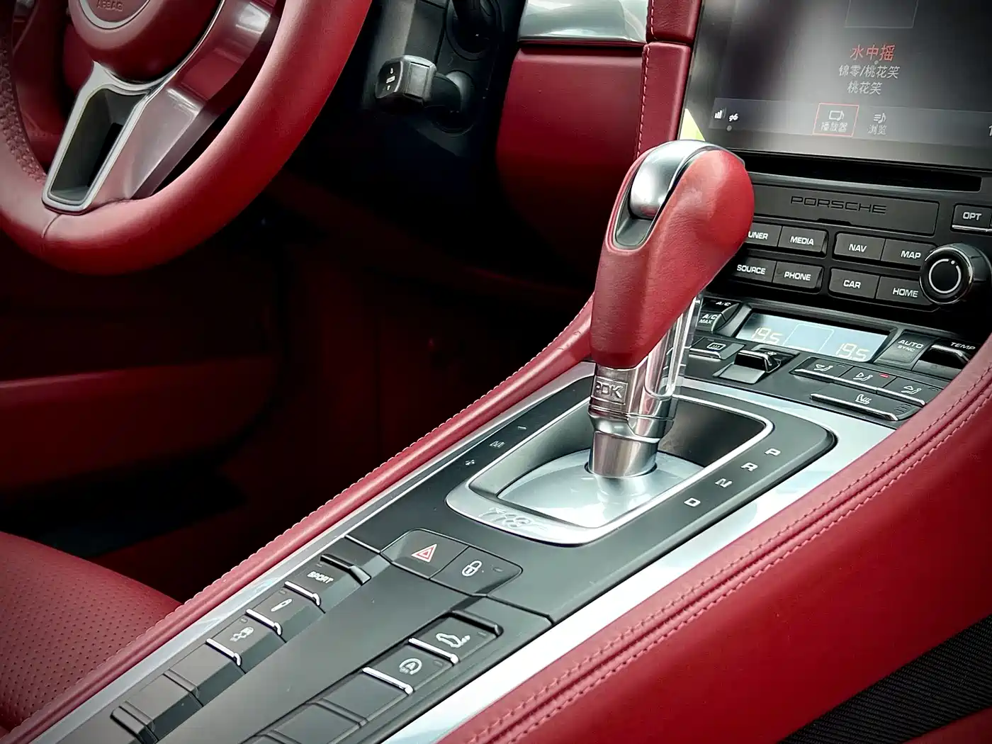 Porsche 718 2018 Cayman 2.0T фото 8