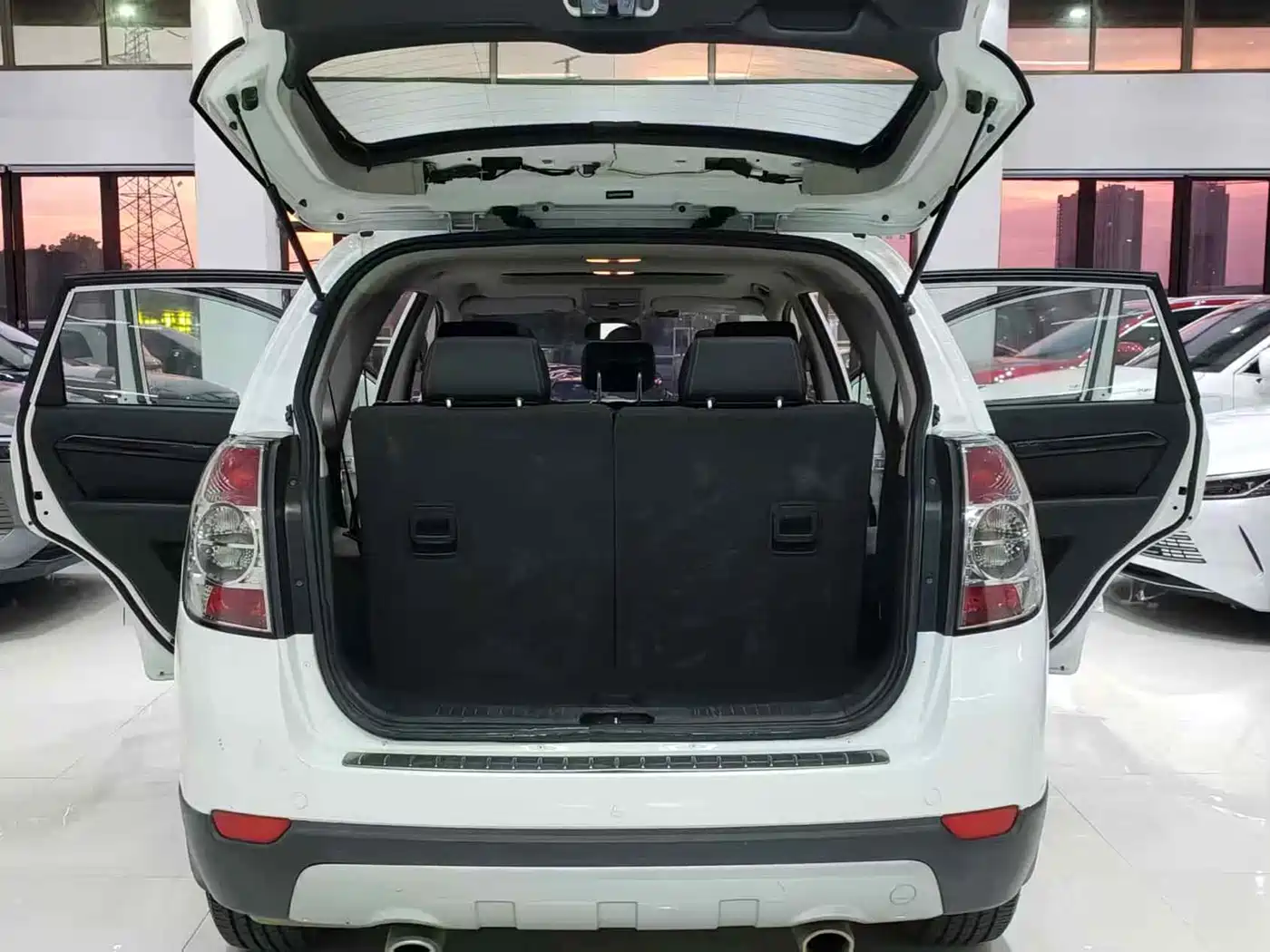 Chevrolet Captiva 2014 2.4L 2WD Urban 7-seater фото 10