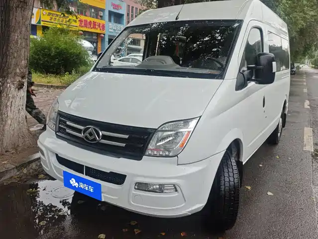 Maxus New V80 2.0T, Механика, Классик, короткая база, средняя крыша, 5/6, мест
