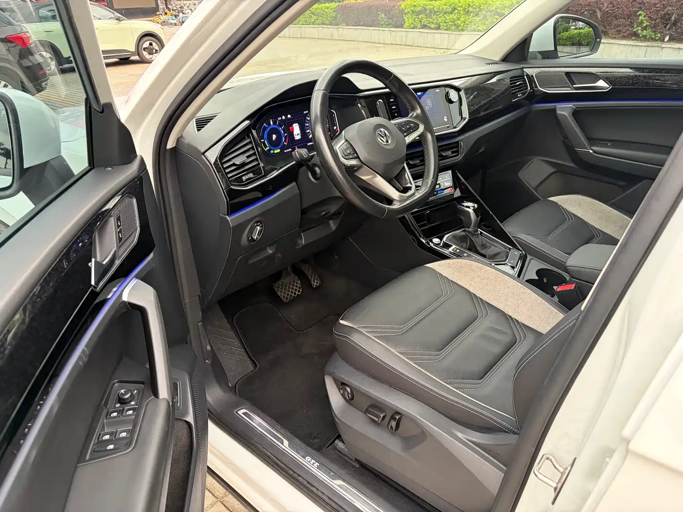 Volkswagen Tayron GTE Plug-in Hybrid 2020 Model 1.4T Luxury фото 16