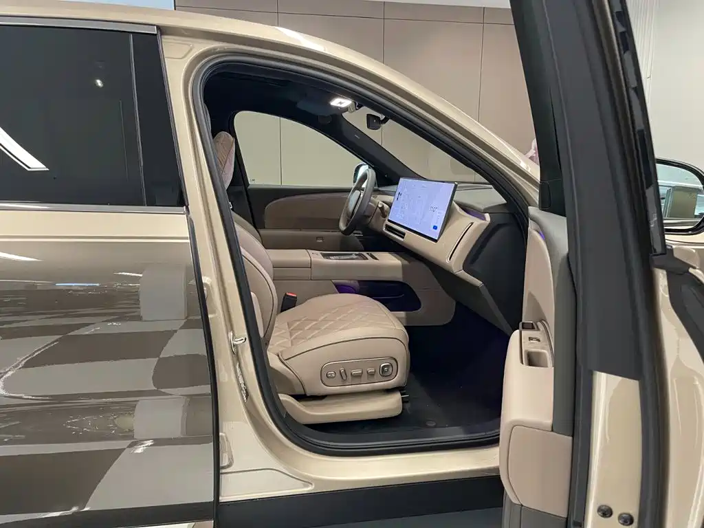 Li Auto Li Xiang L9 2026 2026 Base Model