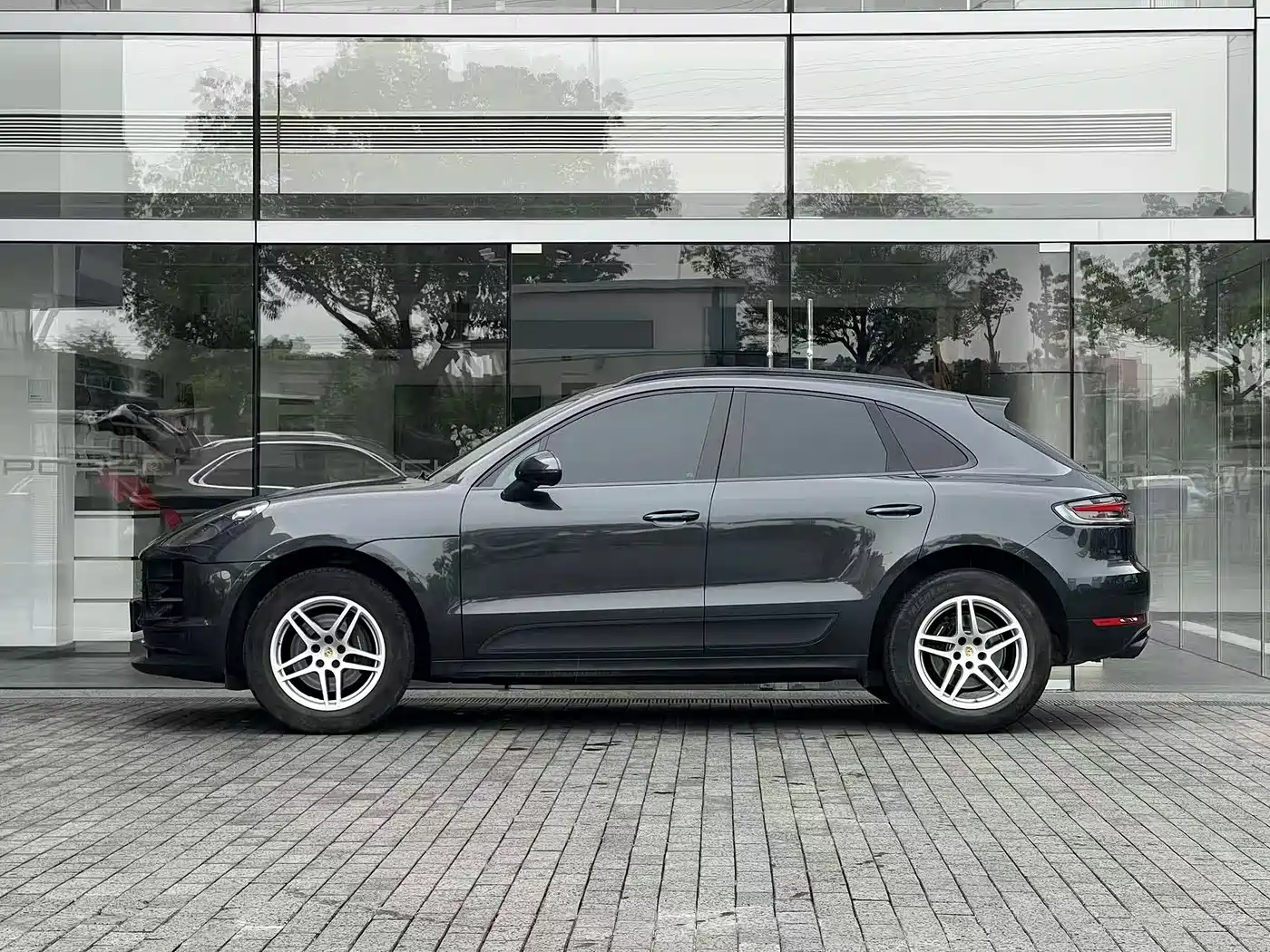 Porsche Macan 2021 Macan 2.0T фото 2