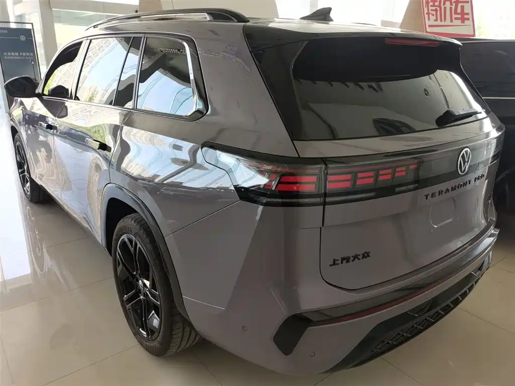 Volkswagen Teramont 2025 Teramont Pro 450TSI 4WD Summit Edition фото 5