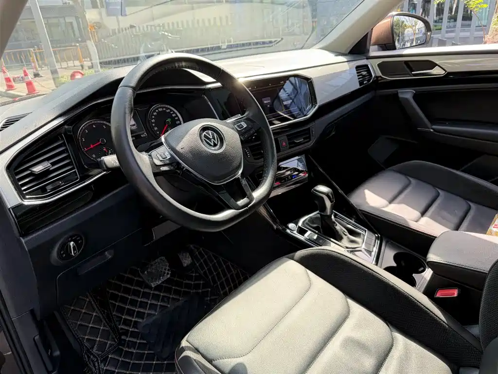 Volkswagen Tayron 2020 330TSI 2WD Luxury Smart Edition фото 7