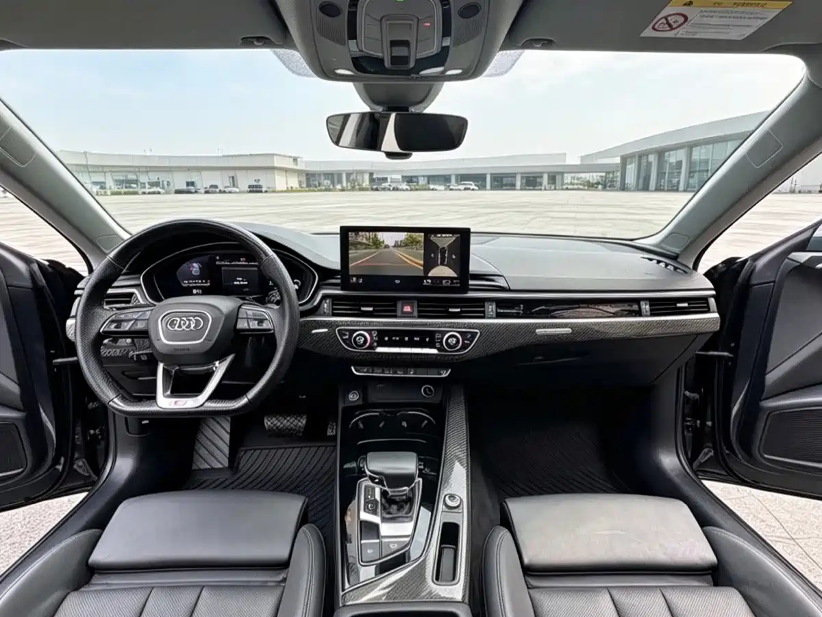 Photo 7 - Audi A5 (Import)