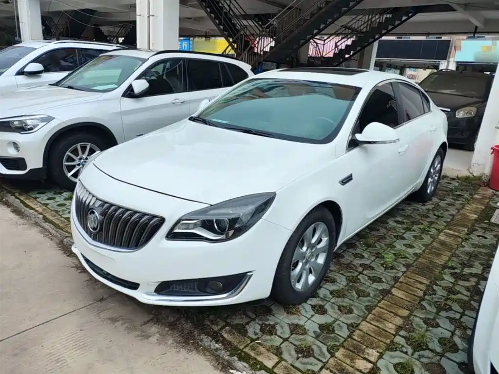 Buick Regal 2014 2.0L Leading Fashion Type