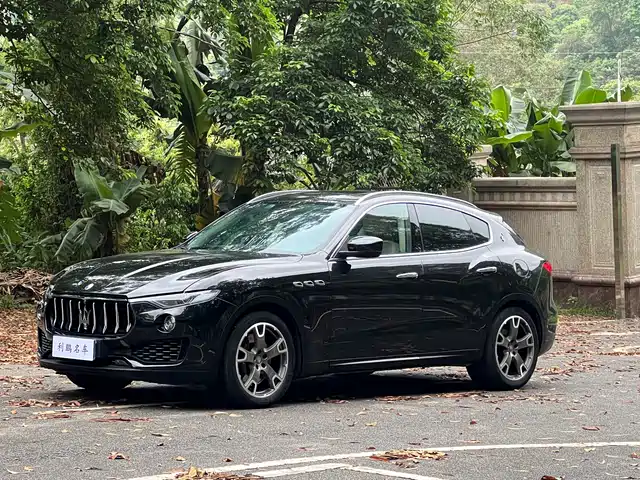 MASERATI LEVANTE