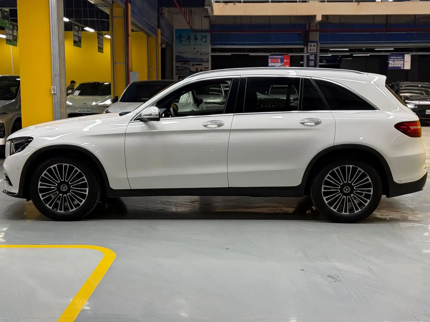 Mercedes-Benz GLC 2019 GLC 260 L 4MATIC Dynamic фото 4