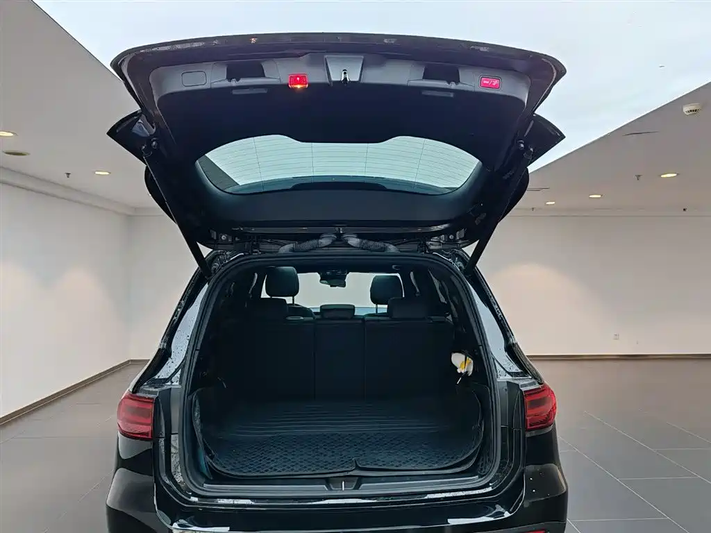 Mercedes-Benz GLB 2024 Facelift GLB 220 Style фото 10