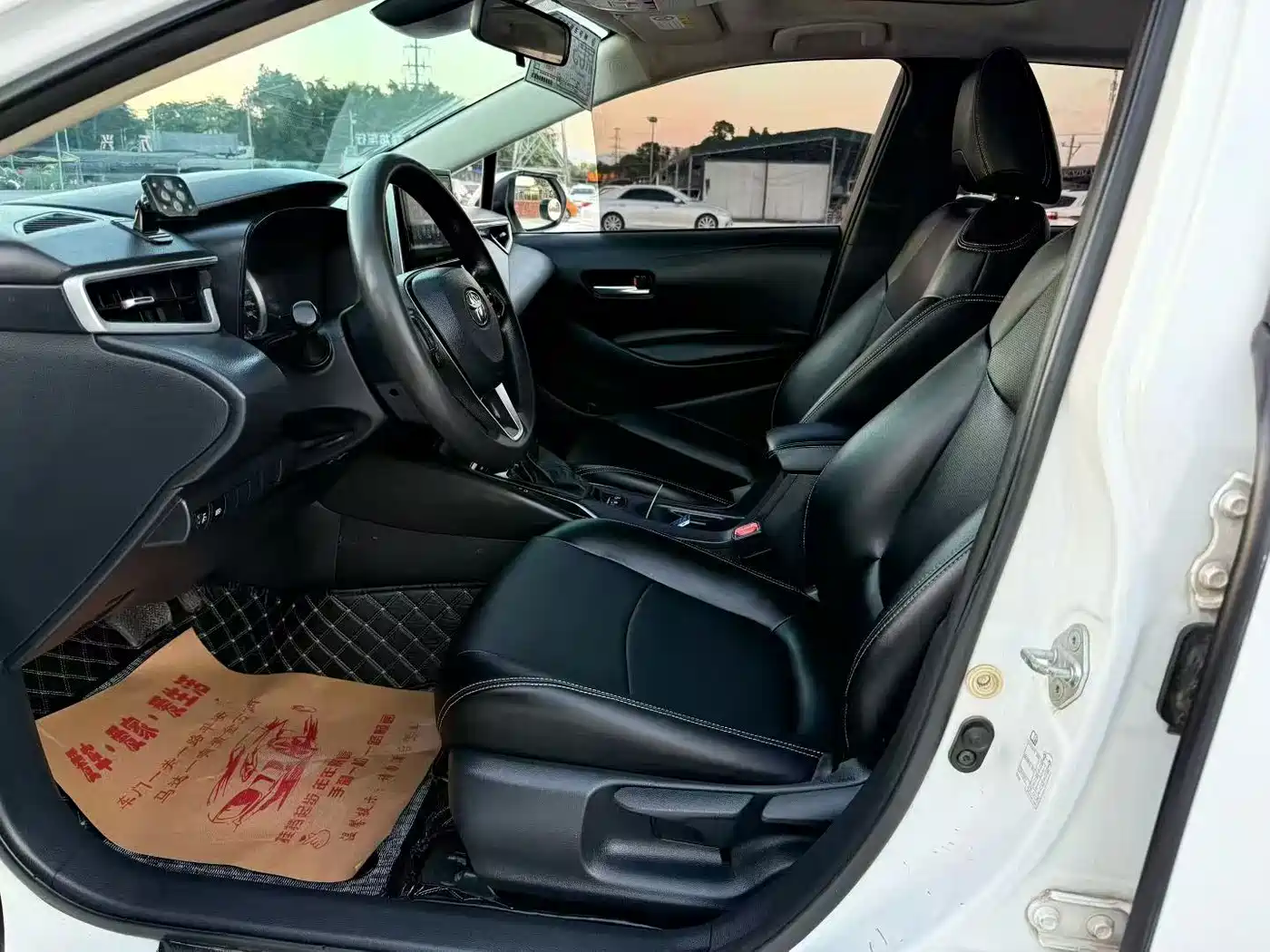 Toyota Corolla 2019 1.2T S-CVT GL-i Elite Edition фото 8