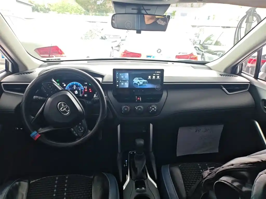 Toyota Corolla Cross 2023 2.0L Pioneer Edition фото 10