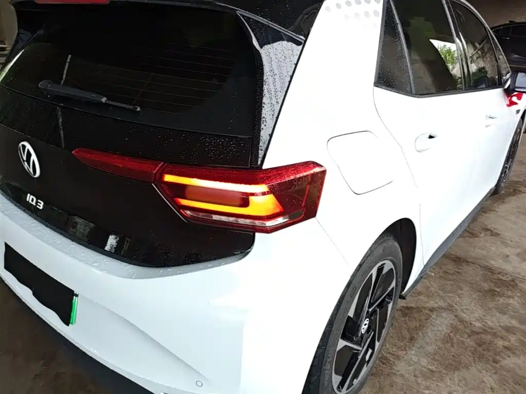 Volkswagen ID.3 2024 Pure Smart Edition фото 8