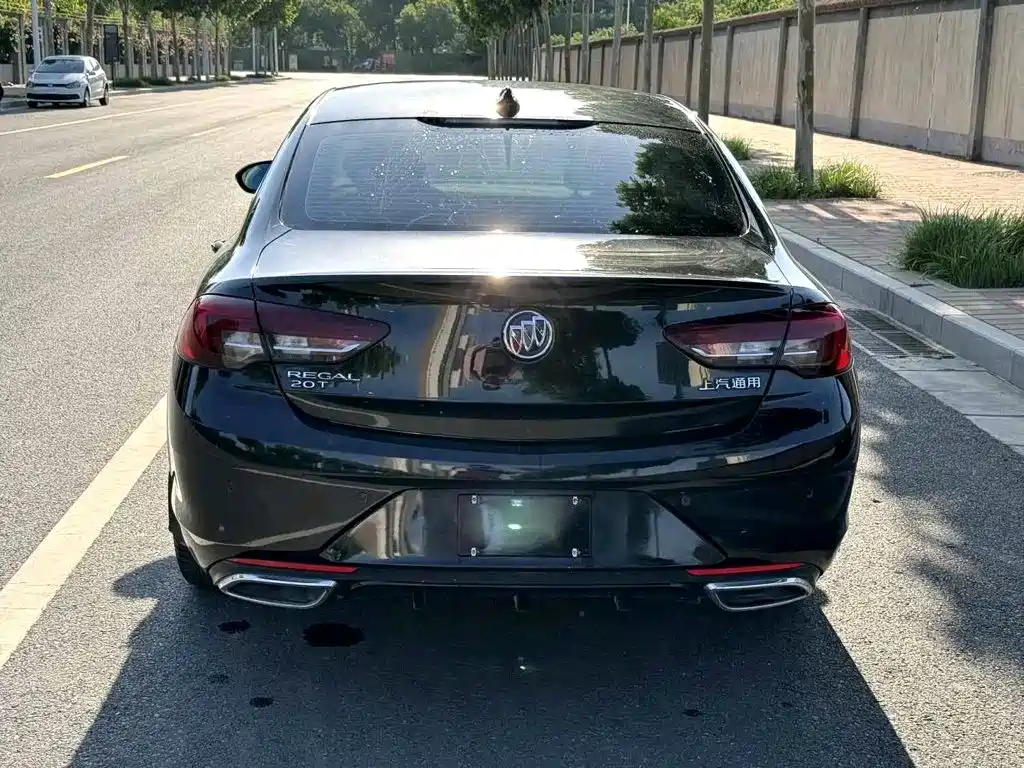 Фото 8 - Buick Regal