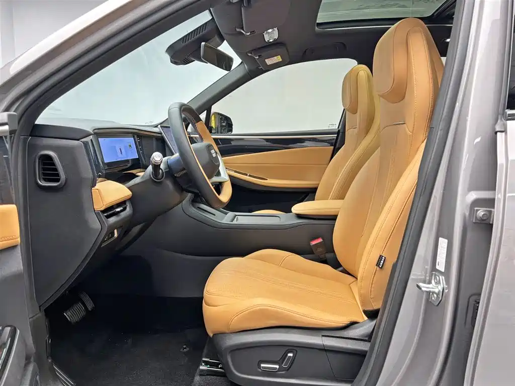 Geely Galaxy Galaxy L7 2024 1.5T 115km PLUS Soaring Dragon Edition фото 15