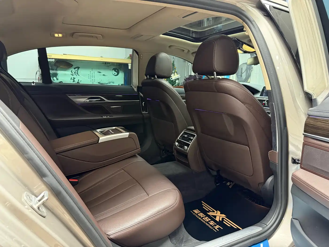BMW 7 Series 2016 730Li Leading фото 31