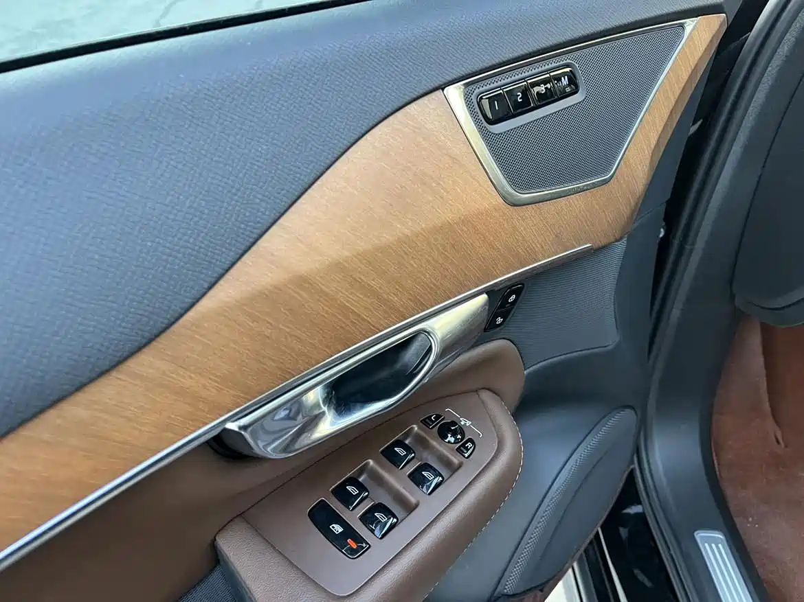 Volvo XC90 2025 2024 B6 Elegance Luxury 7-Seater
