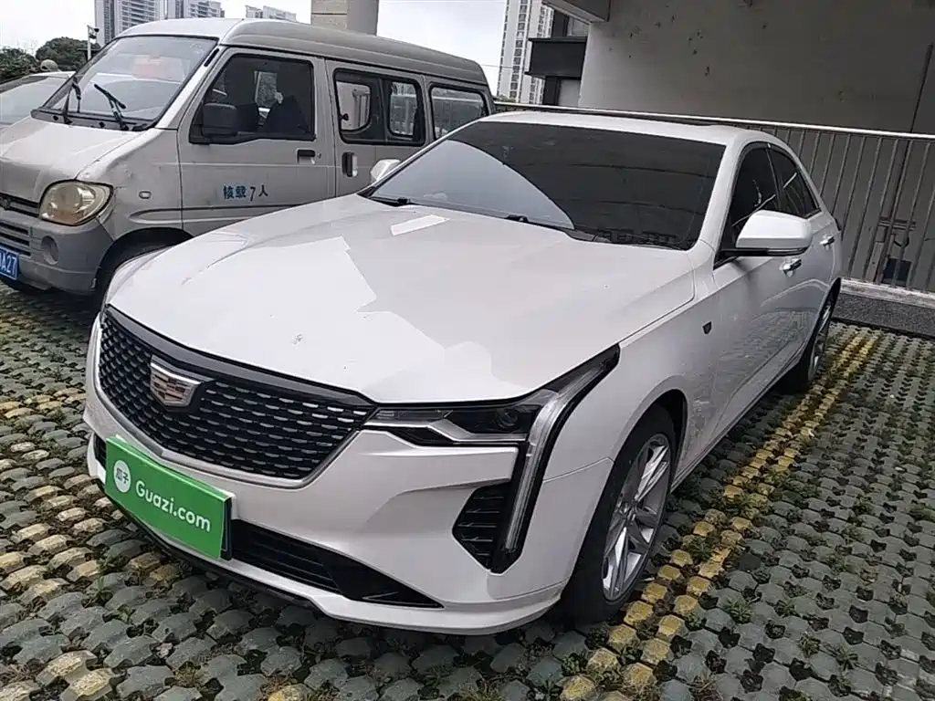 Cadillac CT4 2023 25T Fashion Edition
