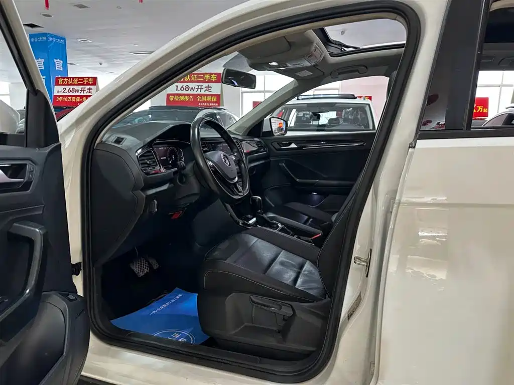 Volkswagen T-ROC 2020 280TSI DSG 2WD Comfort фото 30