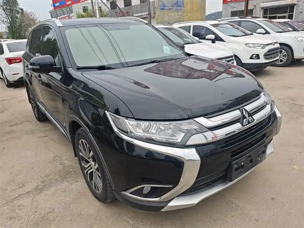 Mitsubishi Outlander 2018 2.0L 2WD Glory Edition 5-seater фото 22