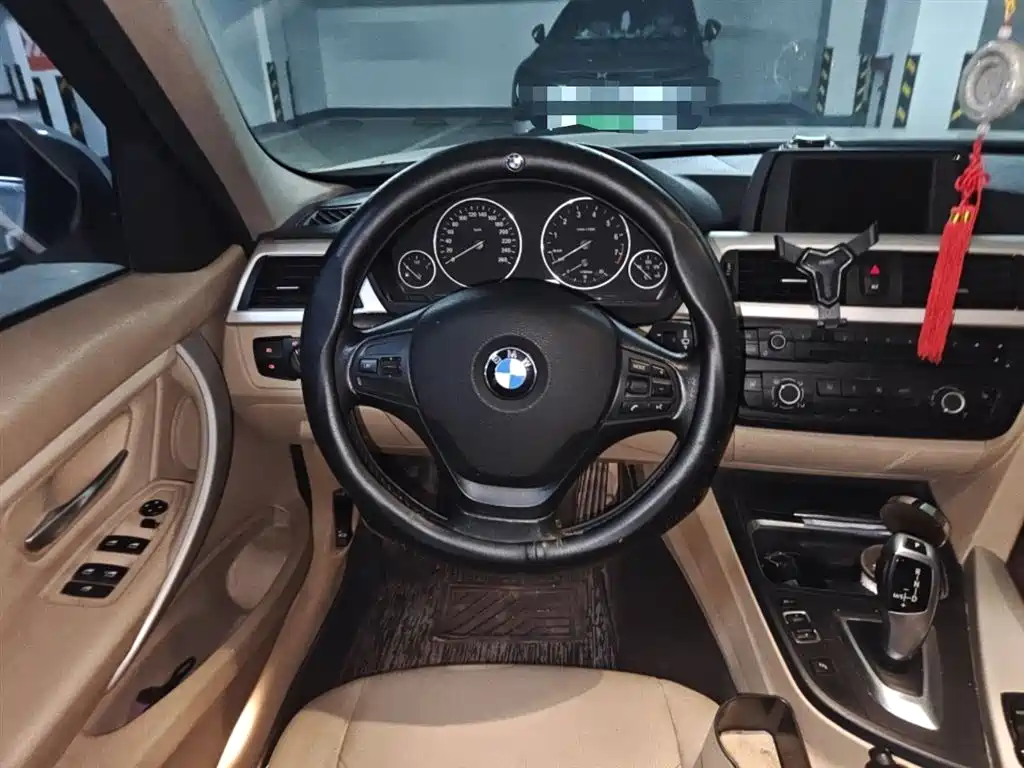 BMW 3 Series 2015 316Li Fashion фото 3