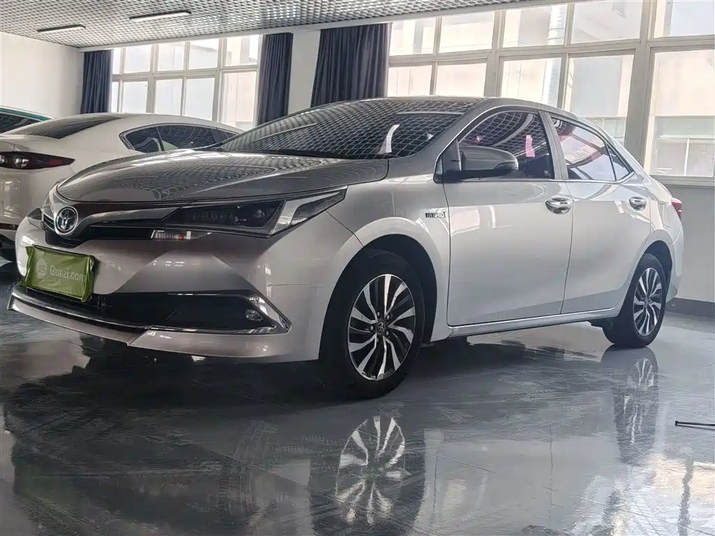 Toyota Corolla 2017 Facelift Hybrid 1.8L E-CVT Leading Edition