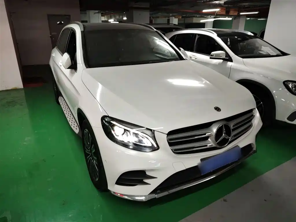 Mercedes-Benz GLC 2018 GLC 260 4MATIC Dynamic фото 4