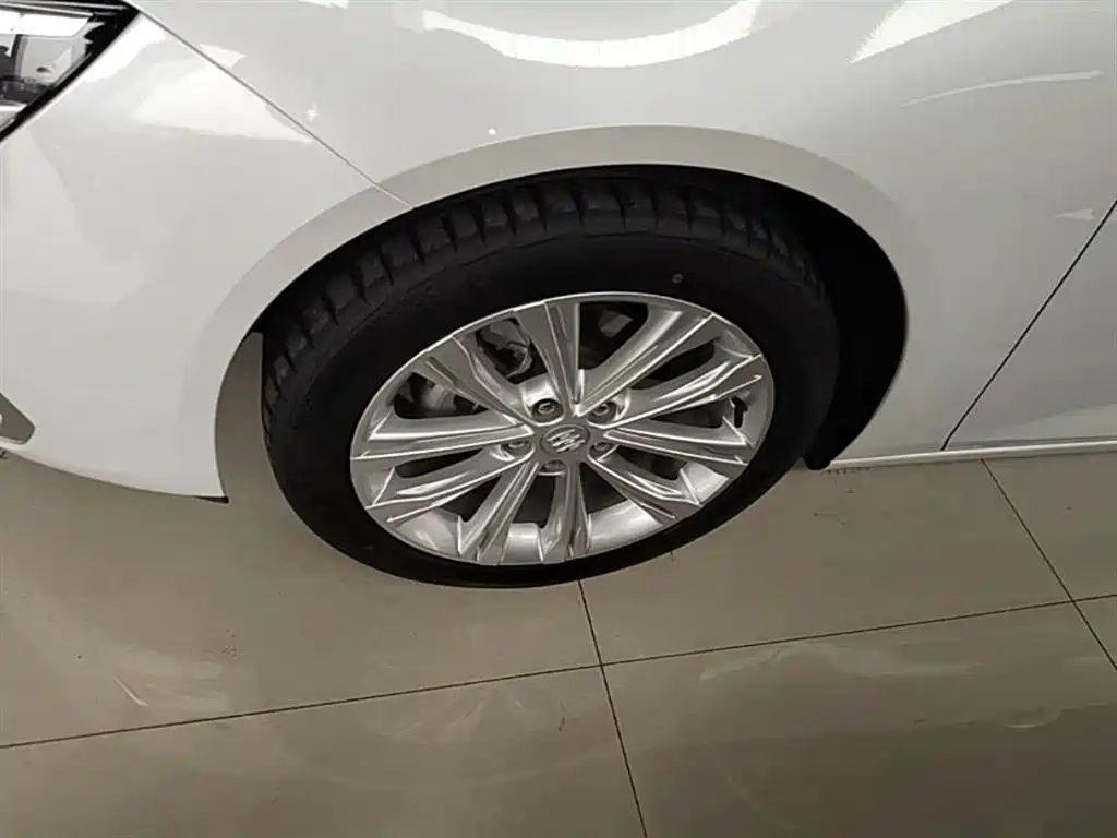 Buick Regal 2024 Model 28T Premium фото 23