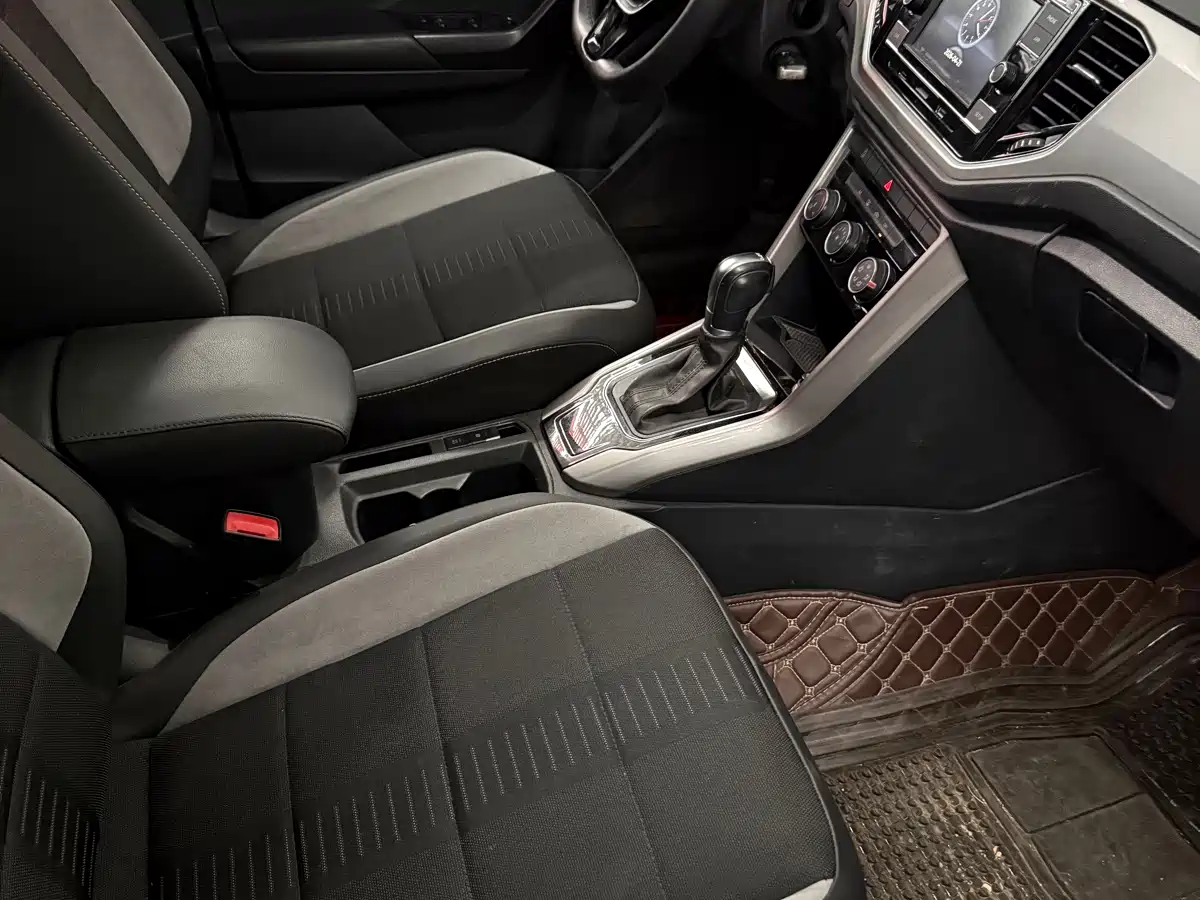 Volkswagen T-ROC 2020 280TSI DSG FWD Elite фото 6