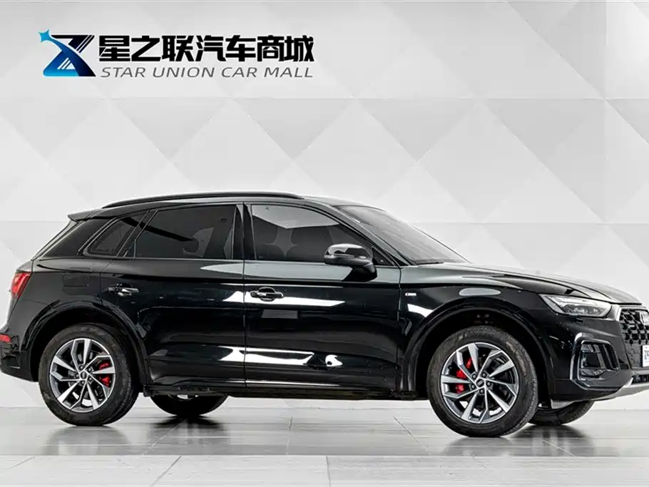Audi Q5L 2024 Model 40 TFSI Luxury Dynamic фото 5