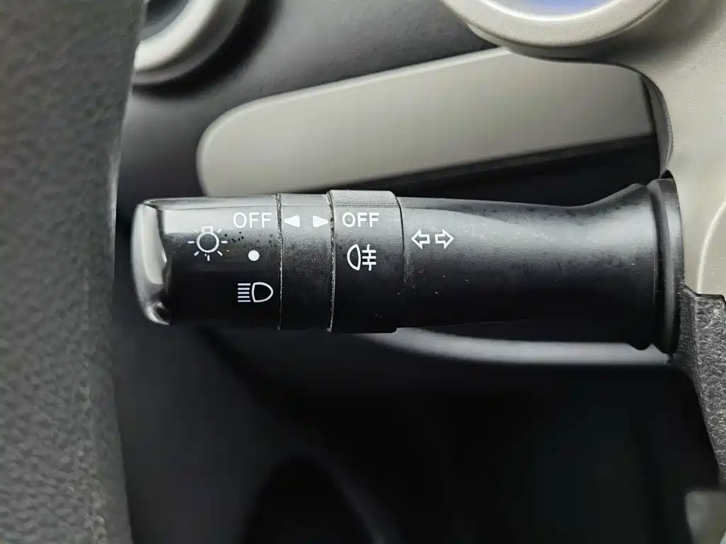 JAC Motors Yueyue 2015 2013 1.0L Comfort Model