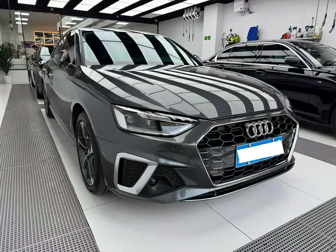 Audi A4L 2020 40 TFSI Fashion Dynamic Edition фото 3