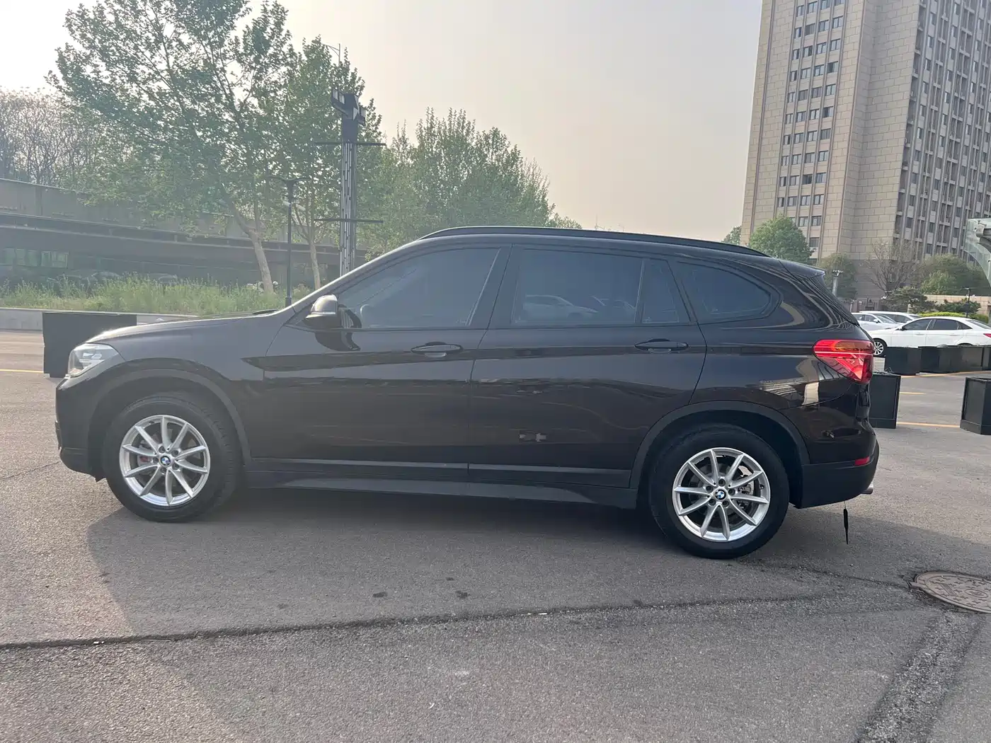 BMW X1 2019 sDrive18Li Fashion Model фото 7