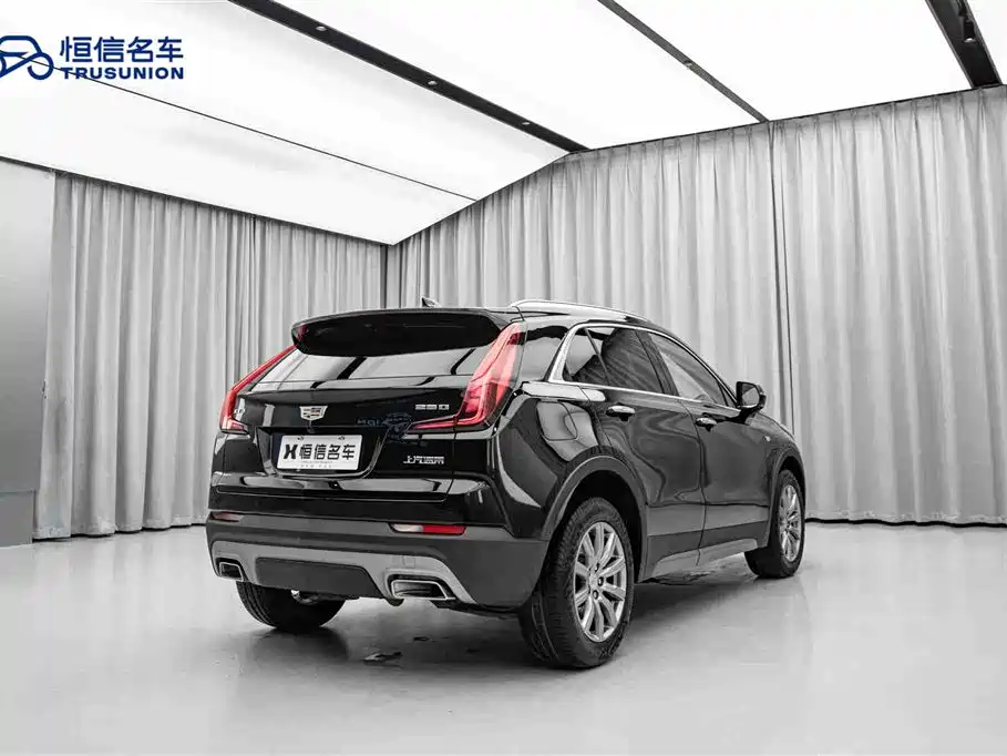 Cadillac XT4 2021 28T FWD Premium Edition фото 5