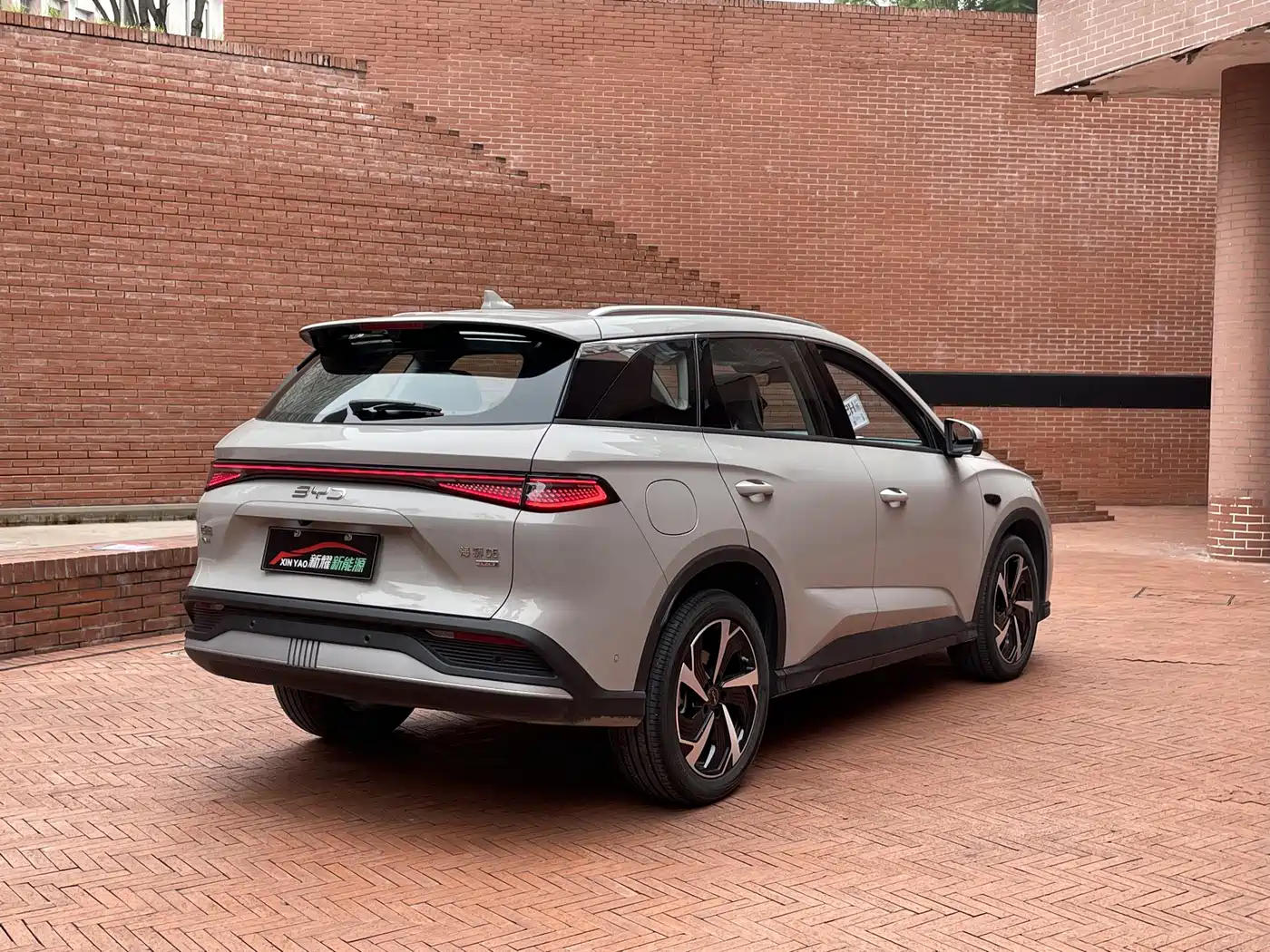 BYD SEA LION 05 DM I