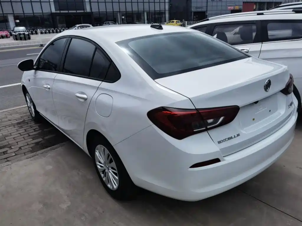 Buick Excelle 2020 15N CVT Elite фото 5