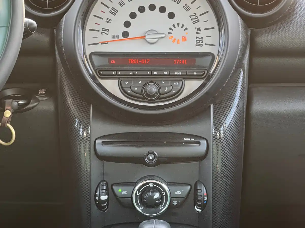 MINI COUNTRYMAN 2014 2014 1.6T COOPER ALL4 Fun