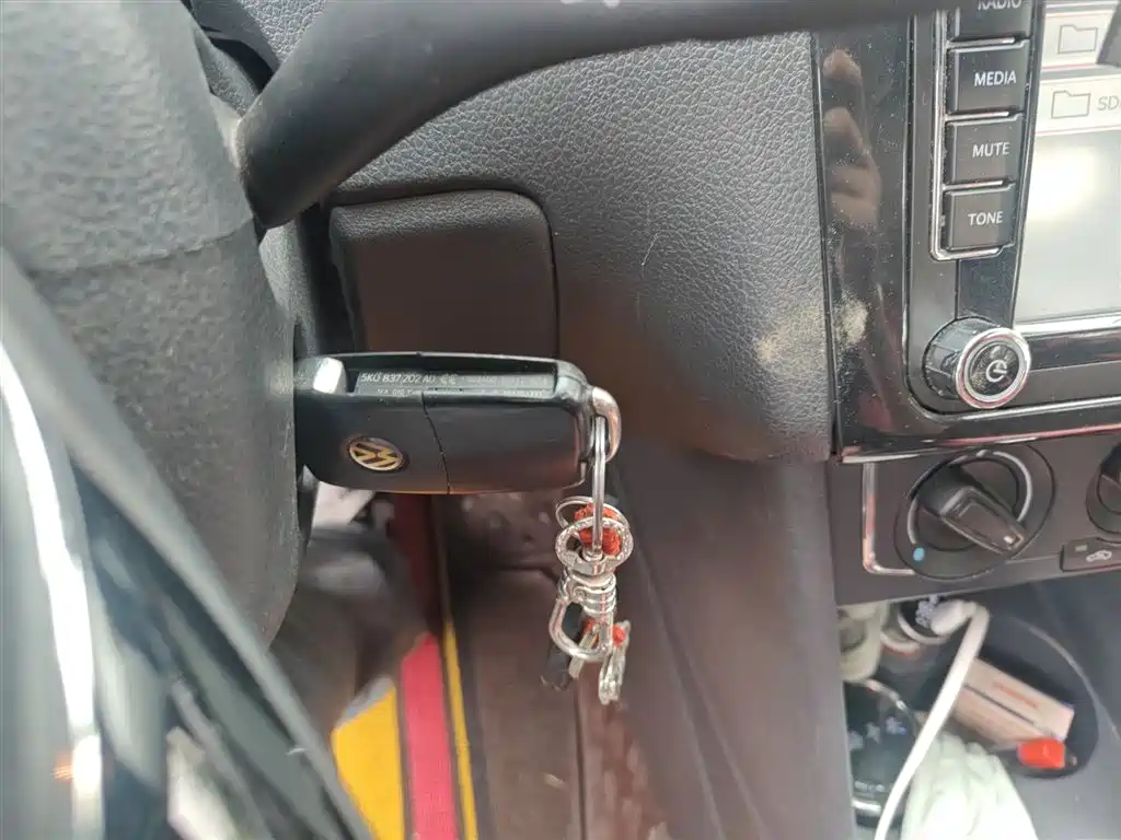 Volkswagen Polo 2016 1.6L Automatic Comfort фото 12